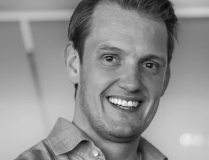 Scott Carlyle Headshot